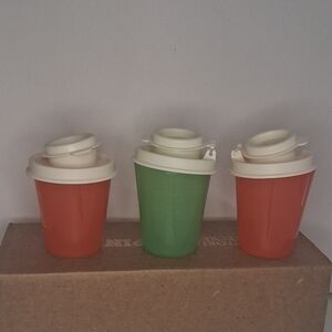 Tupperware Orange and Green Snack Cups with White Lids